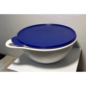 Tupperware 12 Cup White Thatsa Bowl #2677 with Blue Butterfly Lid 2515
